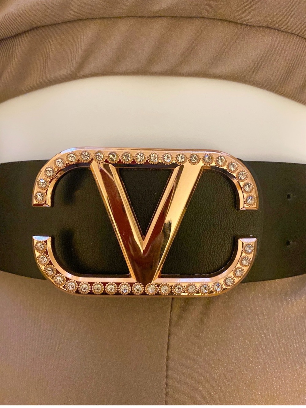 Designer Inspired Women’s V Logo Belt - Colors (Black or Tan)